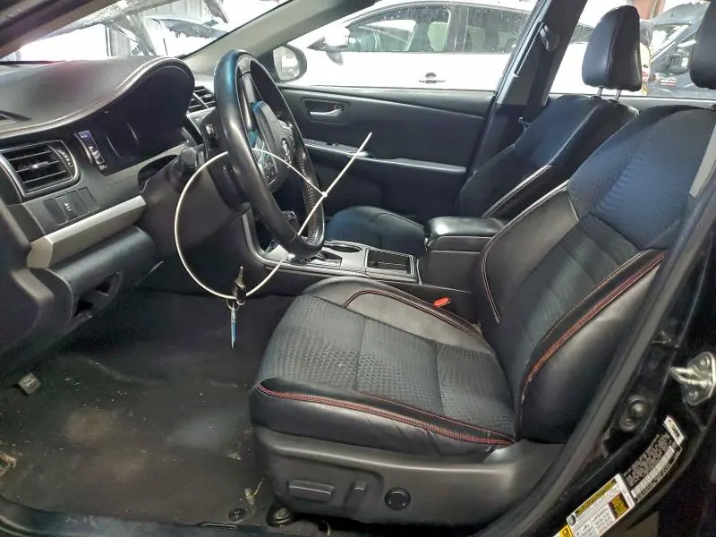 2015 TOYOTA CAMRY LE  