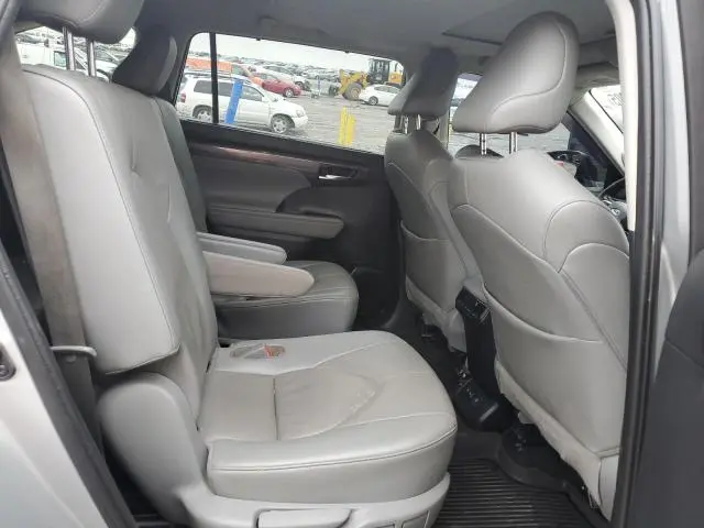 2022 TOYOTA HIGHLANDER LIMITED  