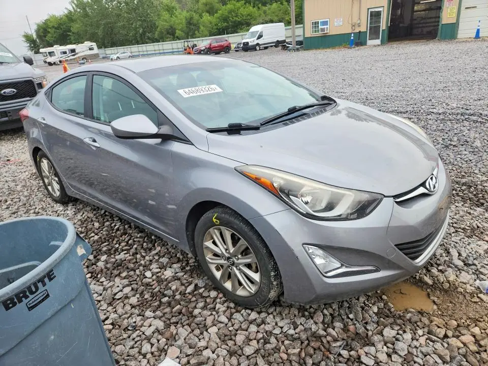 2014 HYUNDAI ELANTRA SE  