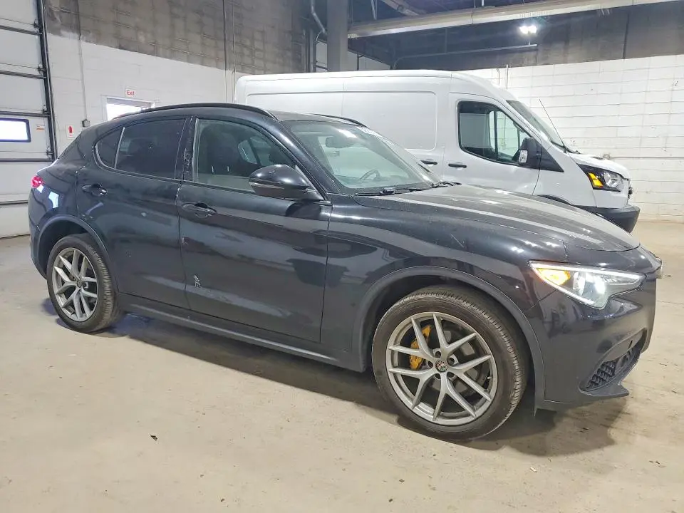 2018 ALFA ROMEO STELVIO TI SPORT  