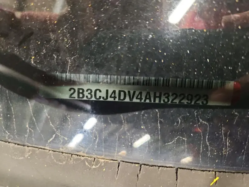 2010 DODGE CHALLENGER SE  