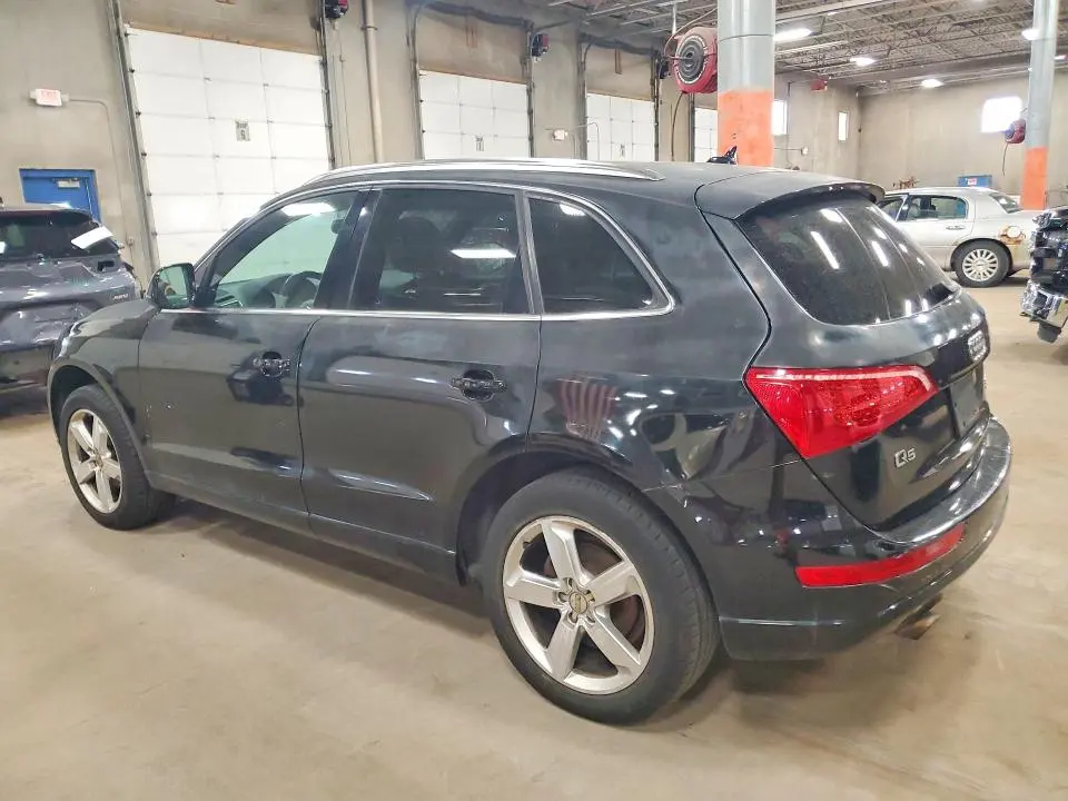 2010 AUDI Q5 PREMIUM PLUS  