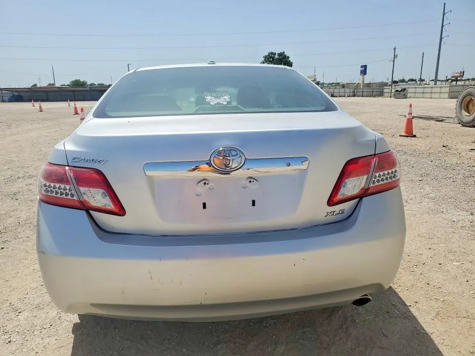 2011 TOYOTA CAMRY   