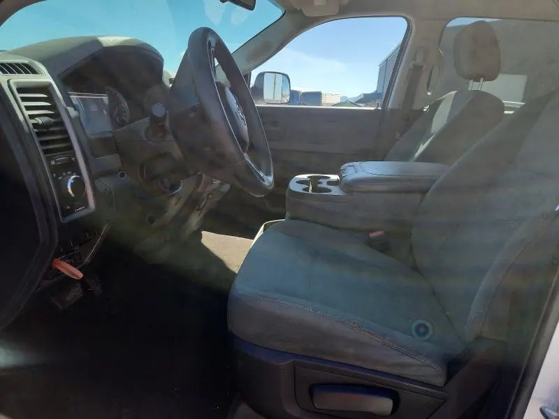2015 RAM 1500 ST  