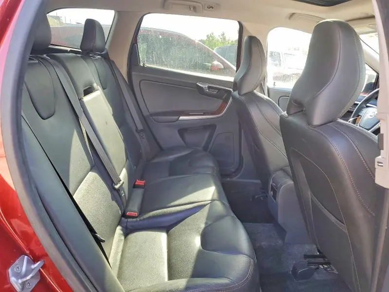 2017 VOLVO XC60 T5 DYNAMIC  