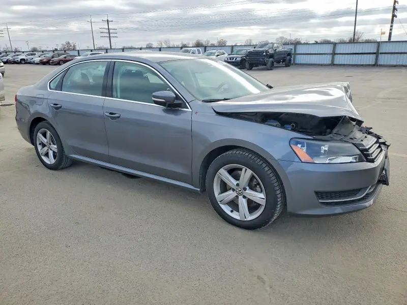 2014 VOLKSWAGEN PASSAT SE  