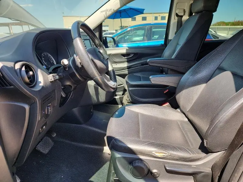 2018 MERCEDES-BENZ METRIS   