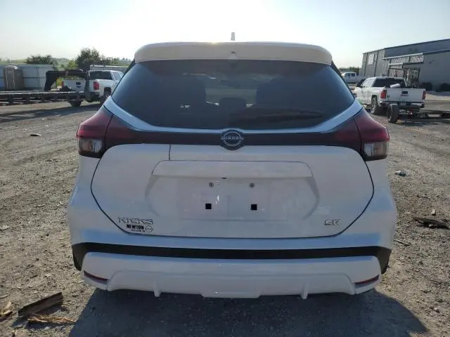 2024 NISSAN KICKS SR  