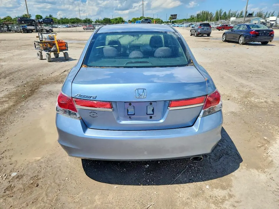 2012 HONDA ACCORD LX  