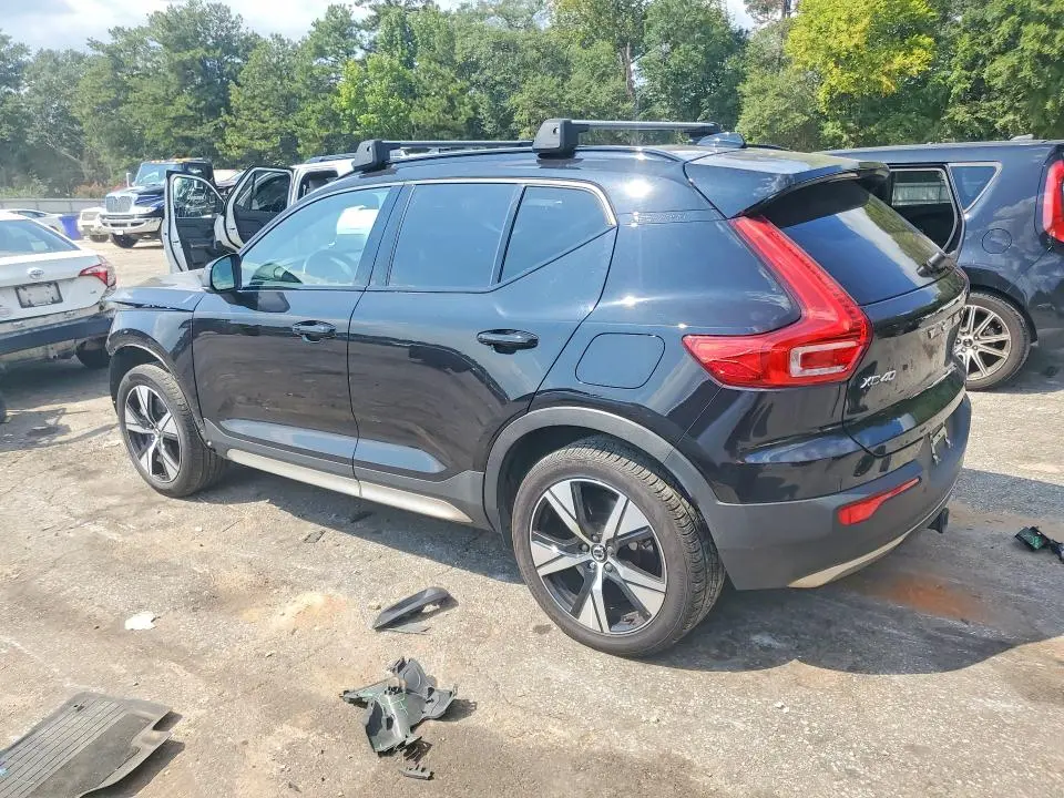 2021 VOLVO XC40 RECHARGE  