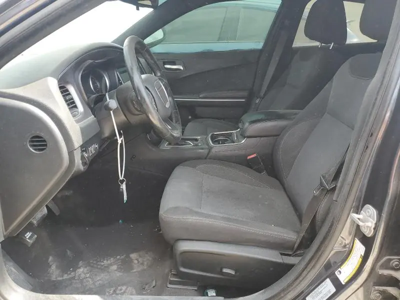 2017 DODGE CHARGER SE  