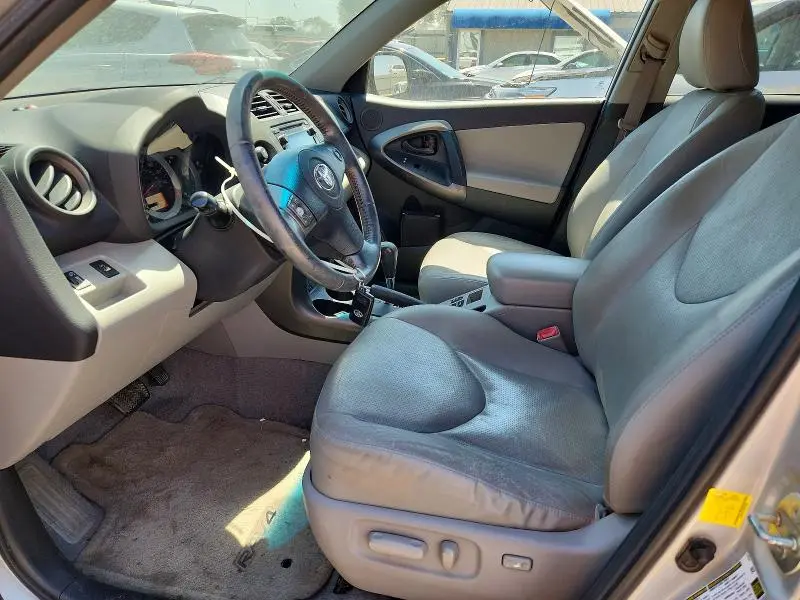 2012 TOYOTA RAV4 LIMITED  