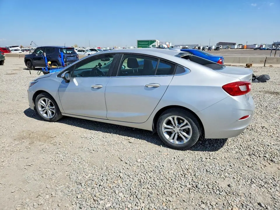 2019 CHEVROLET CRUZE LT  