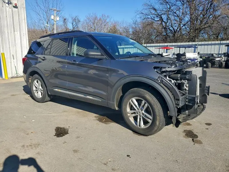 2021 FORD EXPLORER XLT  