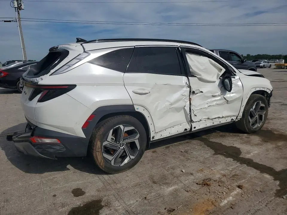 2022 HYUNDAI TUSCON   