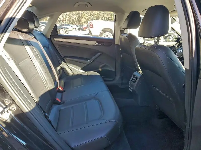 2020 VOLKSWAGEN PASSAT SE  