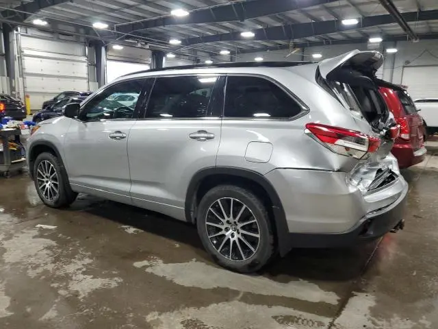 2017 TOYOTA HIGHLANDER SE  