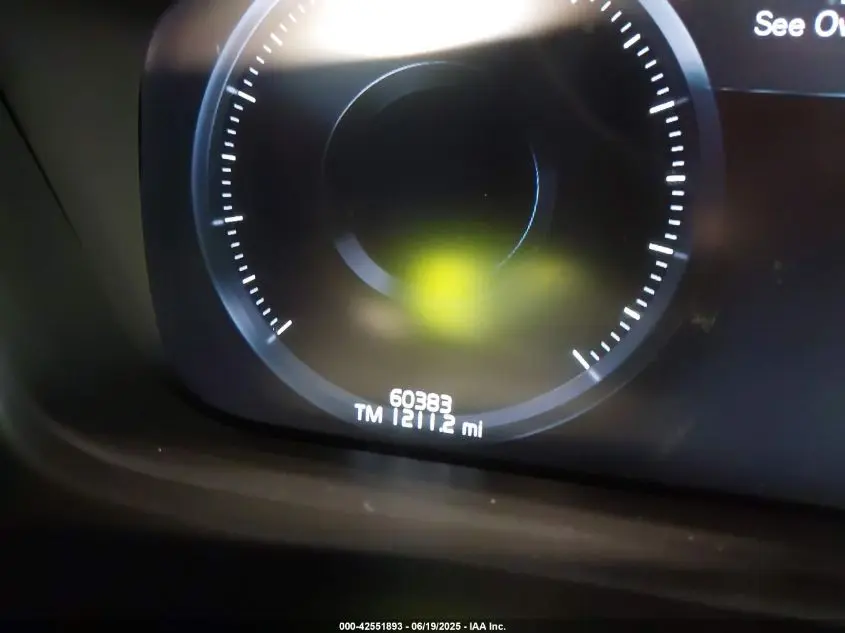 2020 VOLVO XC60 T5 MOMENTUM