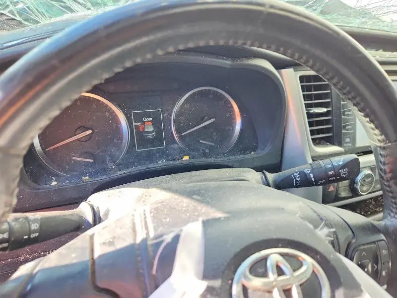 2014 TOYOTA HIGHLANDER LIMITED  