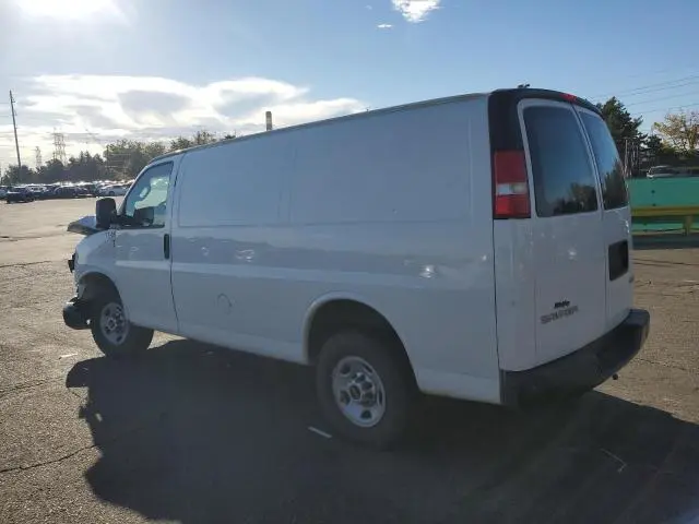 2017 GMC SAVANA G2500  