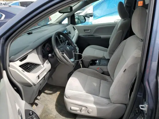 2015 TOYOTA SIENNA LE  