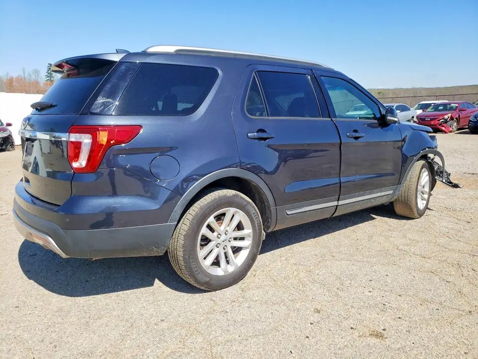2017 FORD EXPLORER XLT  