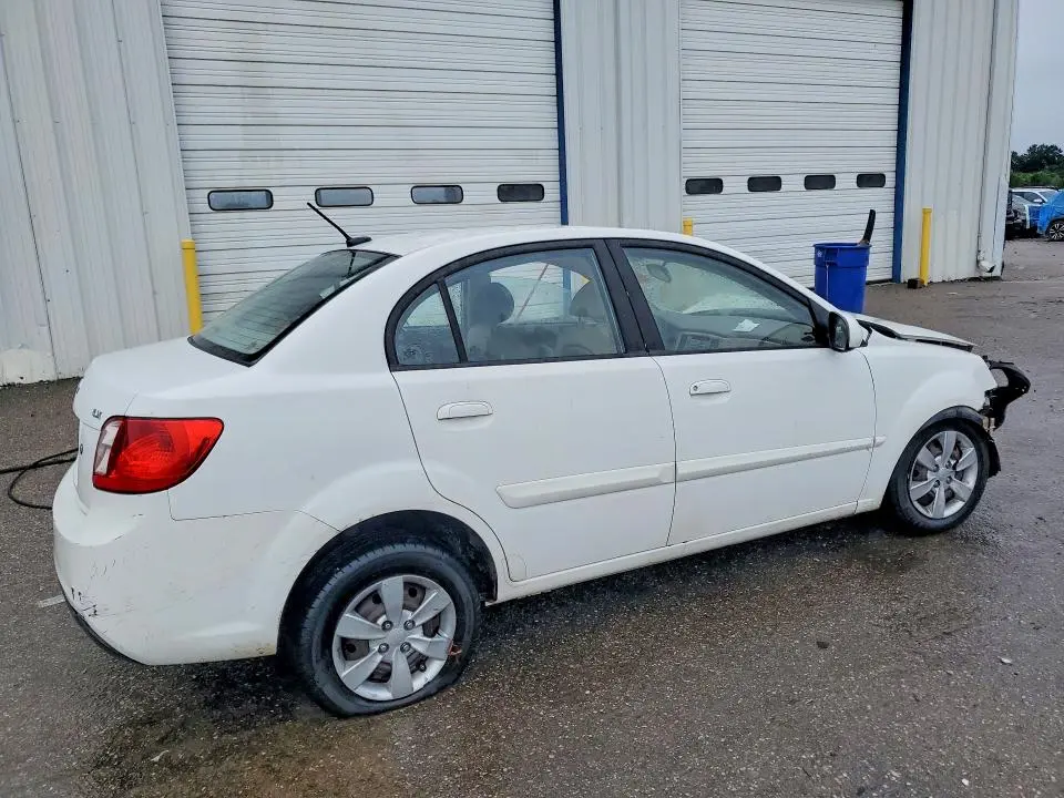2011 KIA RIO LX  