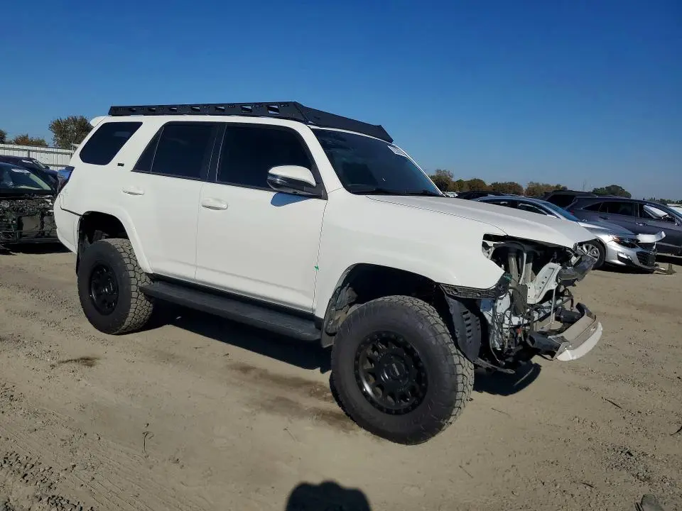 2018 TOYOTA 4RUNNER SR5 PREMIUM  