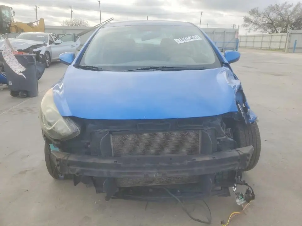 2017 HYUNDAI ELANTRA GT BASE  