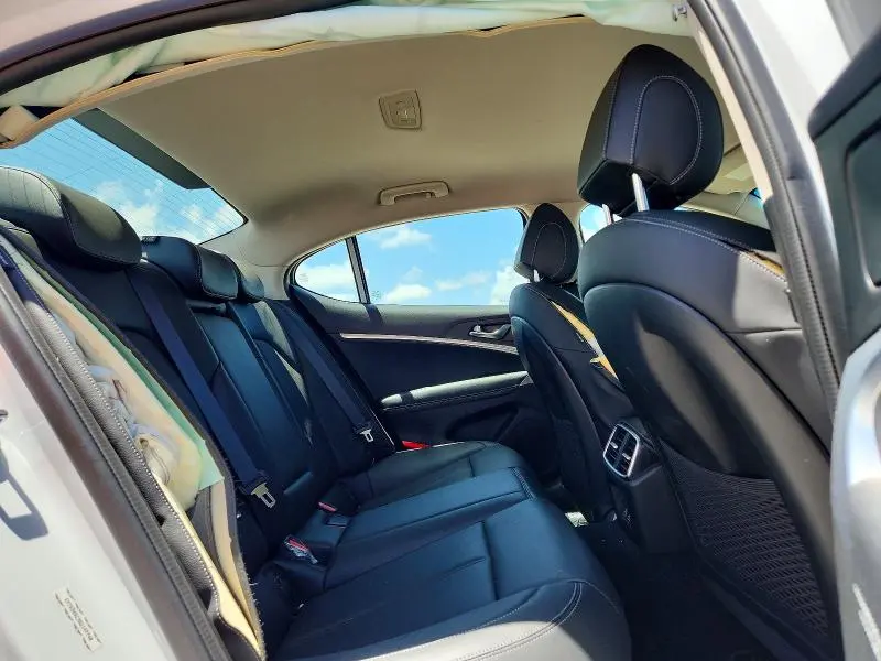 2025 GENESIS G70 2.5T STANDARD  