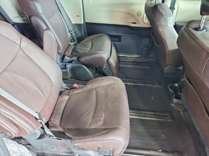 2024 TOYOTA SIENNA PLATINUM 7-PASSENGER  
