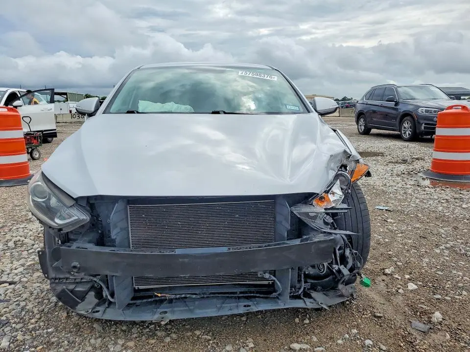 2018 HYUNDAI ELANTRA LIMITED  