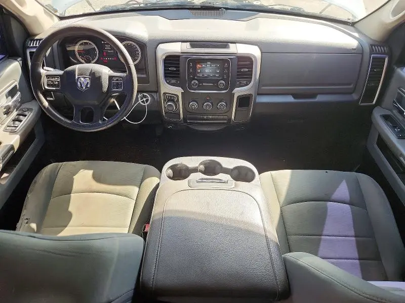 2017 RAM 1500 SLT  