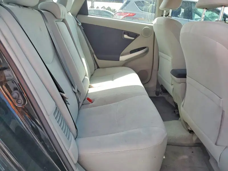 2011 TOYOTA PRIUS THREE  