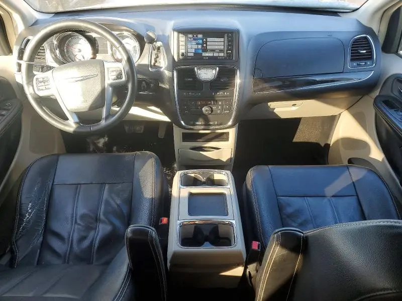 2013 CHRYSLER TOWN & COUNTRY TOURING  