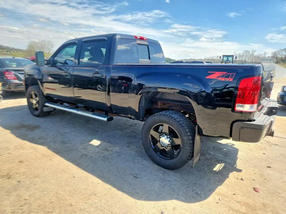 2012 GMC SIERRA K2500 DENALI  