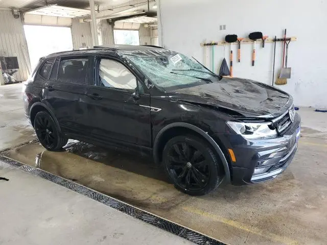 2020 VOLKSWAGEN TIGUAN SE  