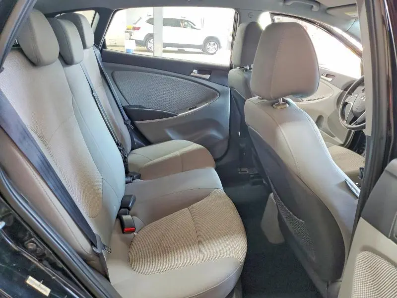 2013 HYUNDAI ACCENT GS  