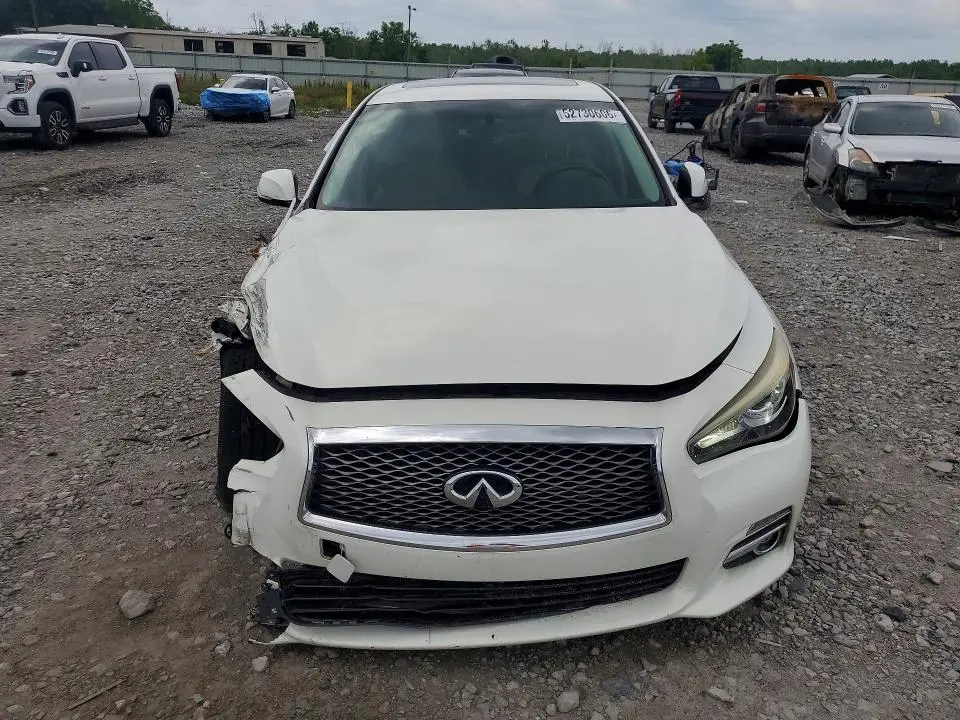 2015 INFINITI Q50 PREMIUM  