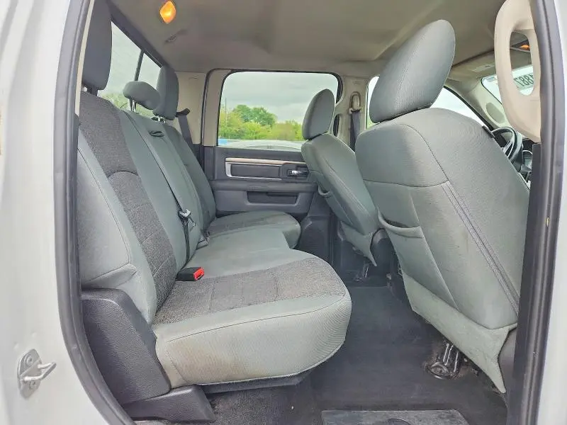 2016 RAM 2500 SLT  