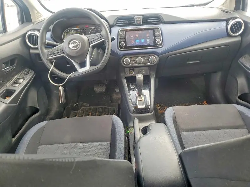 2023 NISSAN VERSA SV  