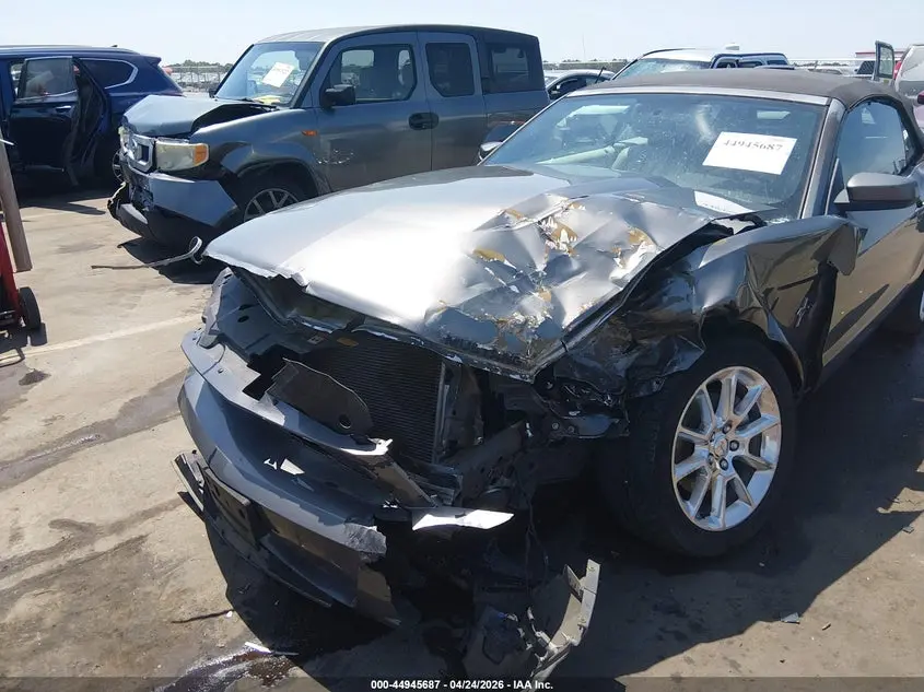 2011 FORD MUSTANG V6 PREMIUM