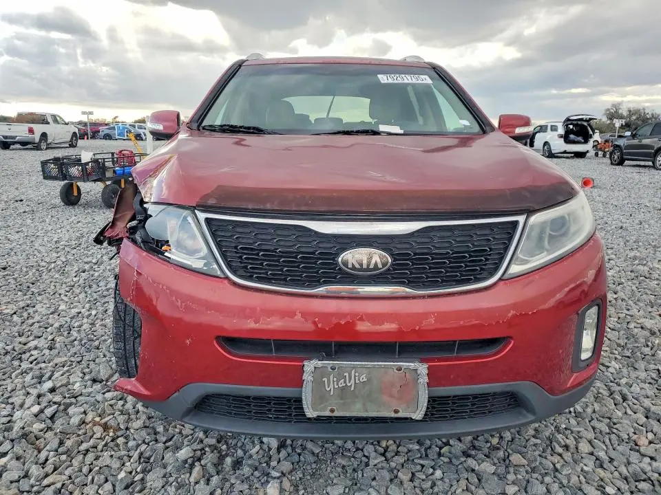 2014 KIA SORENTO LX  