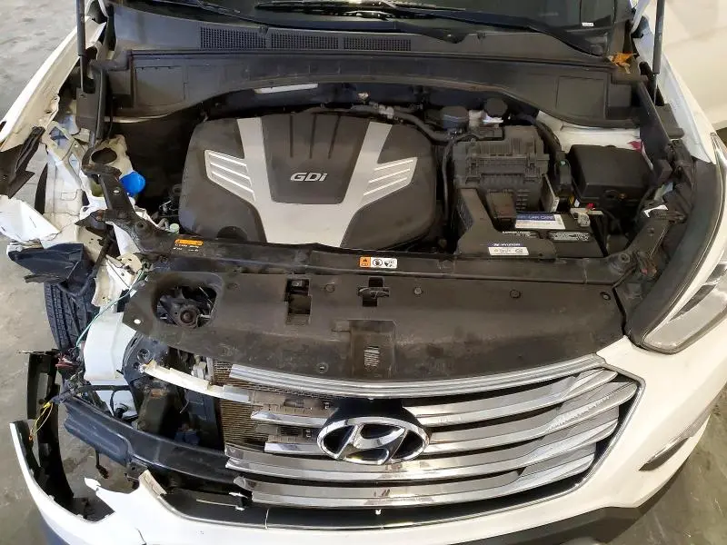 2016 HYUNDAI SANTA FE SE  