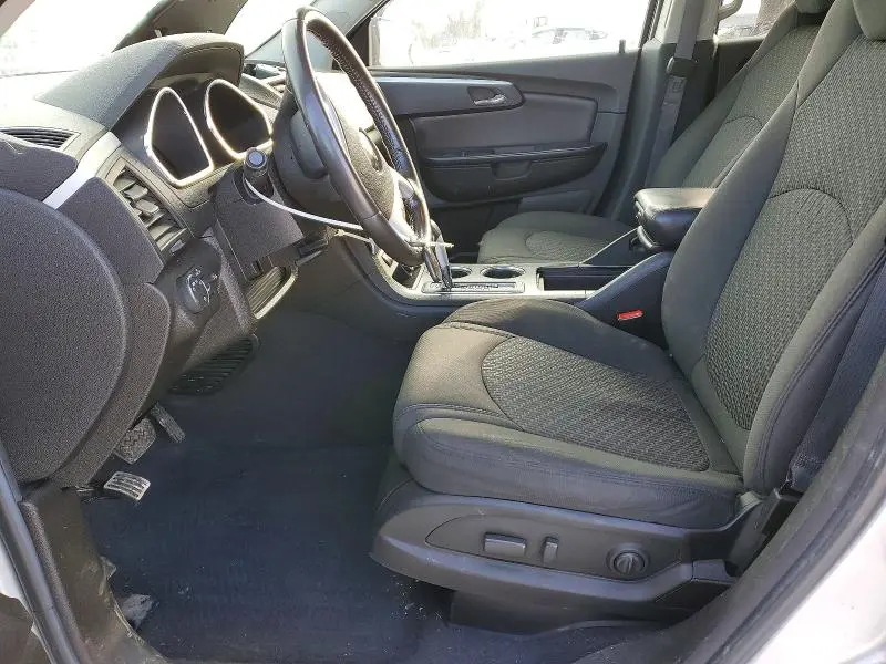 2011 CHEVROLET TRAVERSE LT  