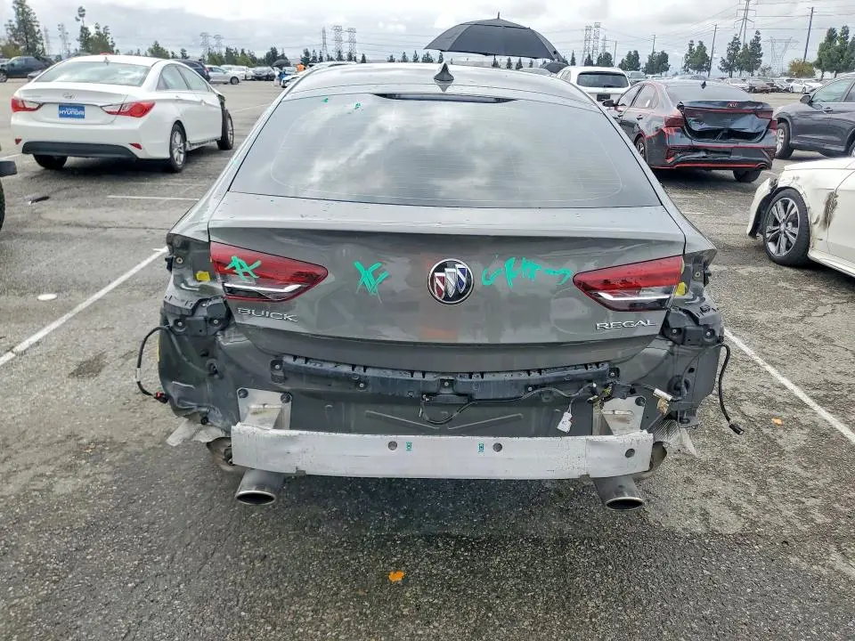 2018 BUICK REGAL ESSENCE  