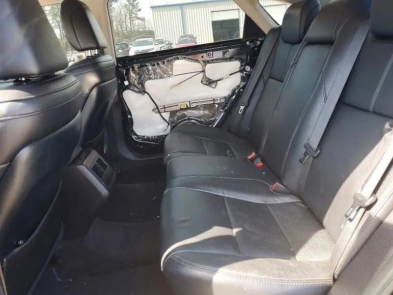 2015 TOYOTA AVALON XLE  