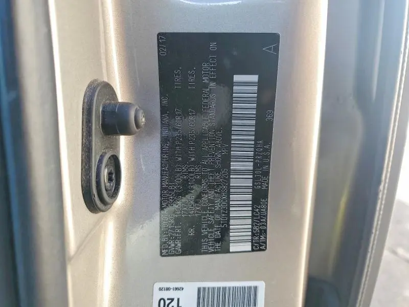 2017 TOYOTA SIENNA XLE 8-PASSENGER  