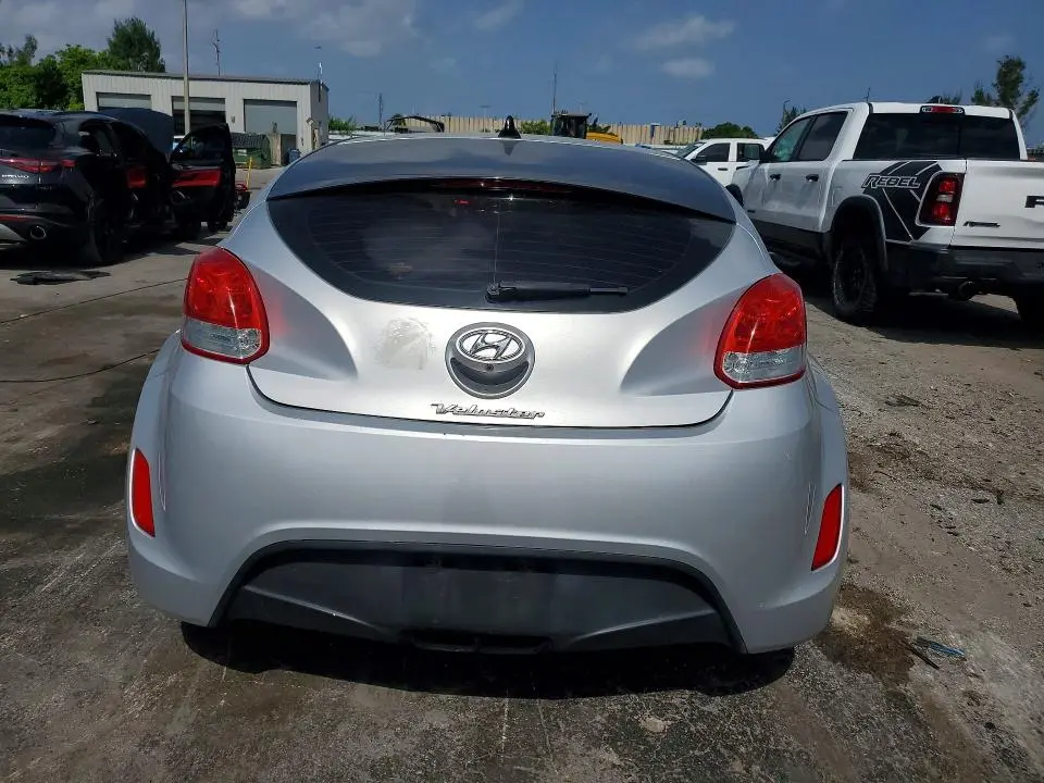 2015 HYUNDAI VELOSTER BASE  