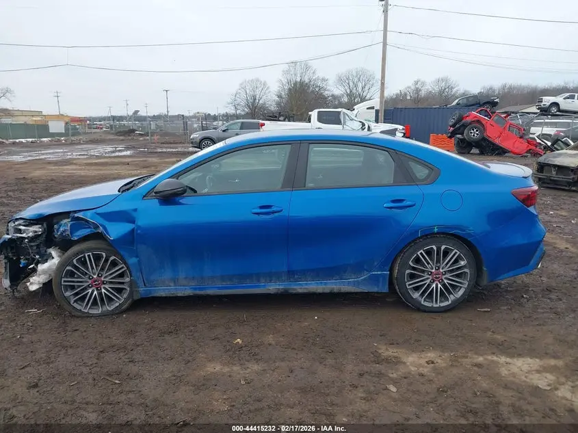 2022 KIA FORTE GT